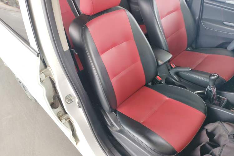 Used CHANGAN KAICHENG Oushang A600 2017 1.5L Manual Standard Edition
