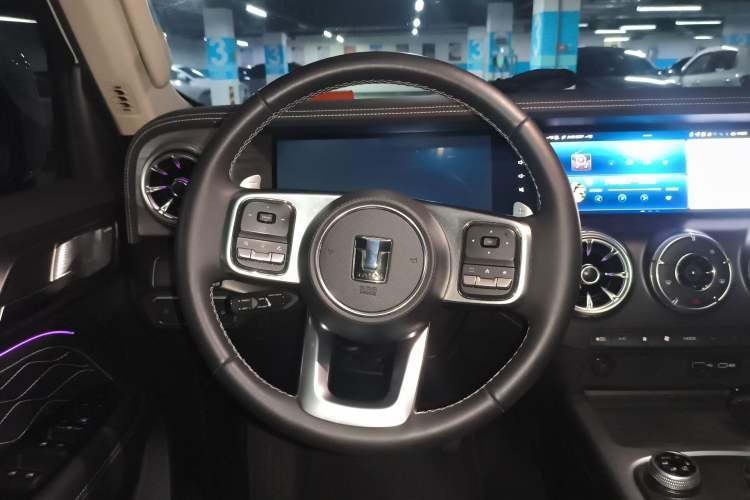 Used Tank 300 2023 City Edition 2.0T—Stylish as Ever Steering Wheel