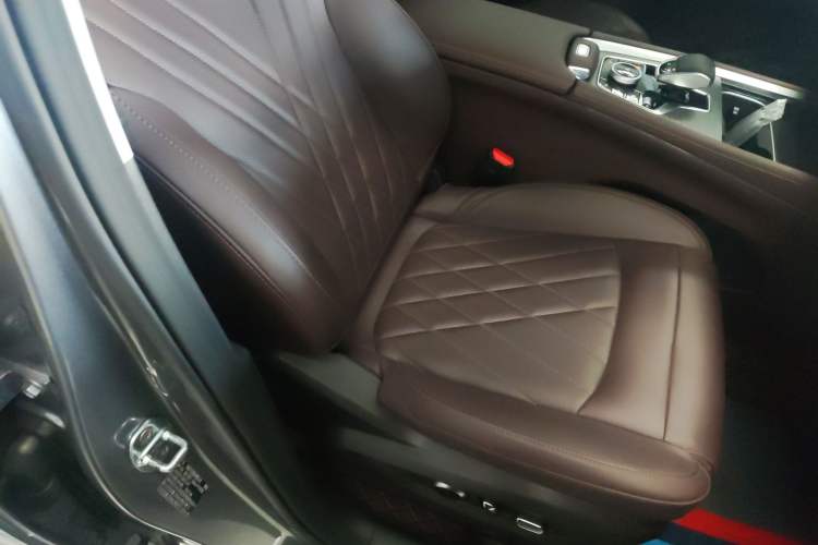 Used Chery Tiggo 8 PRO 2024 Champion Edition 290T Two-Wheel Drive Peak Version 7 Seats Right Front Seat