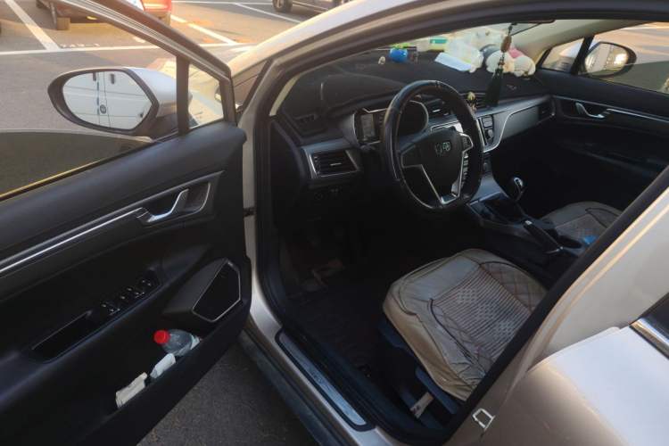 Used Geely Auto Emgrand GS 2016 Elegant Edition 1.3T Manual LingShang Model Driver Seat