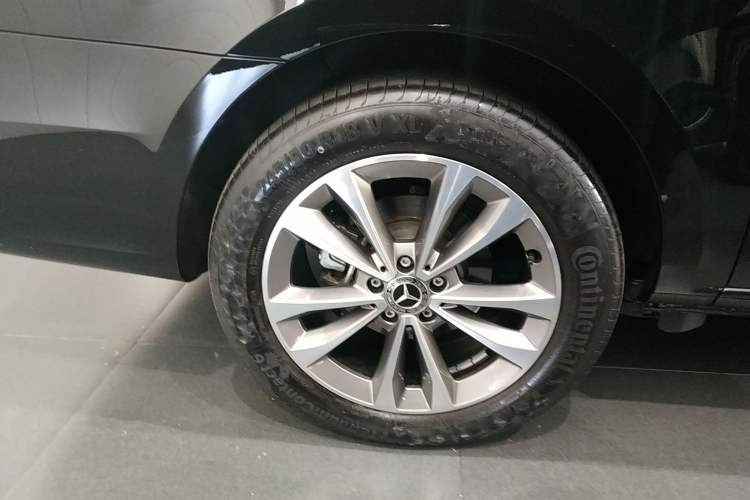 Used Mercedes-Benz V-Class 2022 V 260 Avantgarde Edition