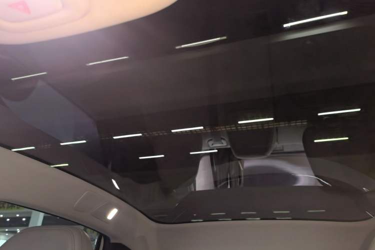 Used XPeng MONA M03 2025 620 Ultra-Long Range Plus Headliner