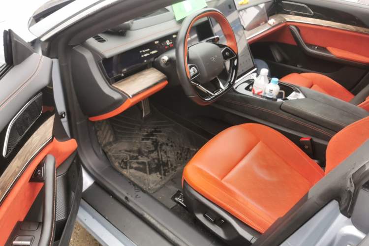 Used NETA S 2024 Extended-Range 1060 Edition Driver Seat