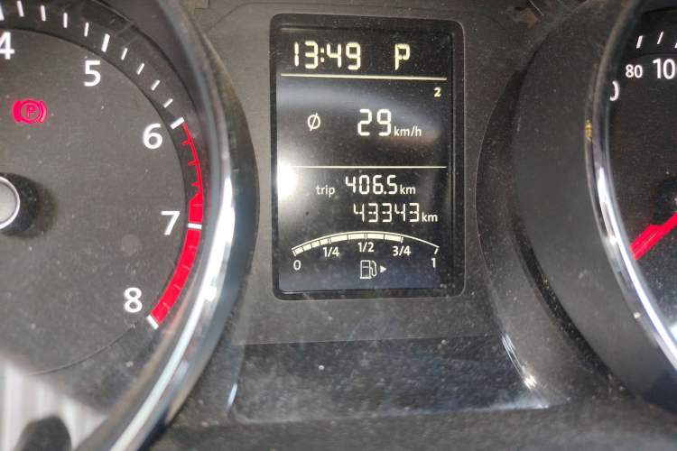 Used Volkswagen Sagitar 2018 1.6L Automatic Comfort Model Odometer Close Up