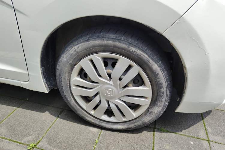 Used Honda Fit 2016 1.5L LXS CVT Comfort Sunroof Version Right Front Wheel Hub