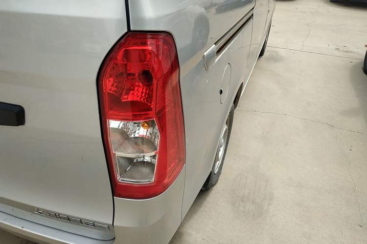 Used Wuling Rongguang V 2019 1.5L Practical Model China VI LAR