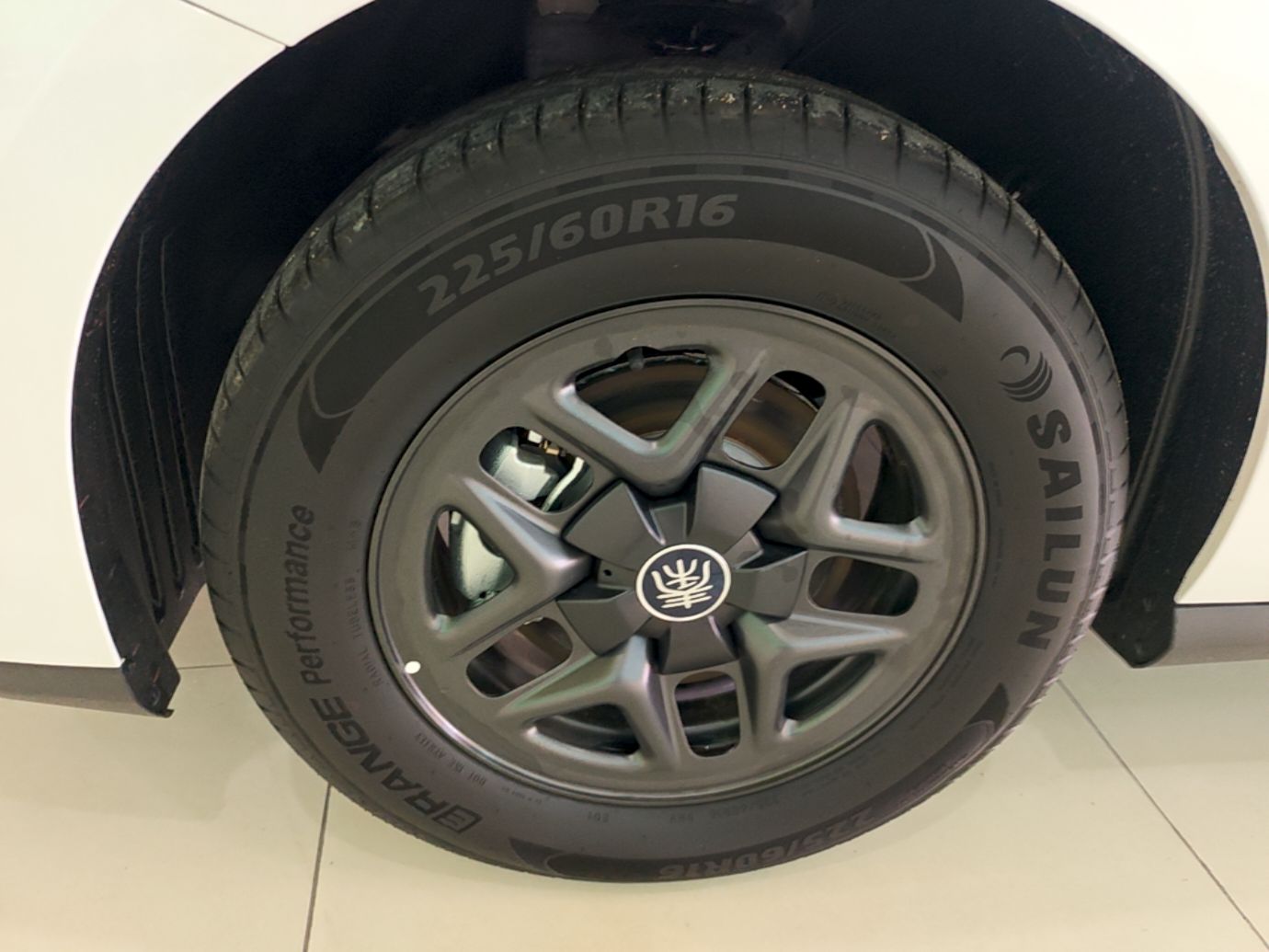 BYD Qin PLUS 2026 DM-i 128KM Progressive Model — снимка 10