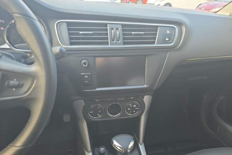 Used Citroen C3-XR 2015 1.6L Automatic Pioneer Model Audio And AC Panel