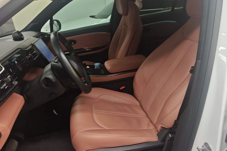 Used Nio EC6 2020 605 km Sport Edition
