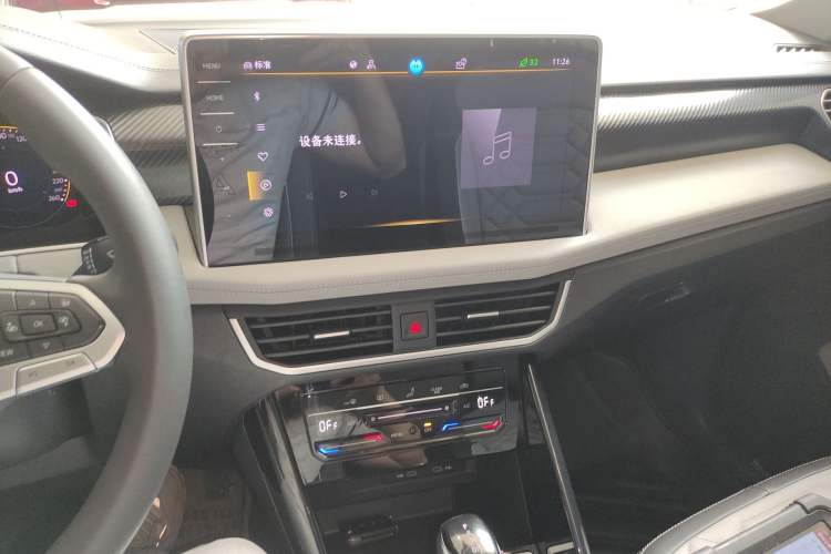 Used Volkswagen Tayron 2023 330TSI Two-Wheel-Drive Luxury Plus Advanced Version Audio And AC Panel