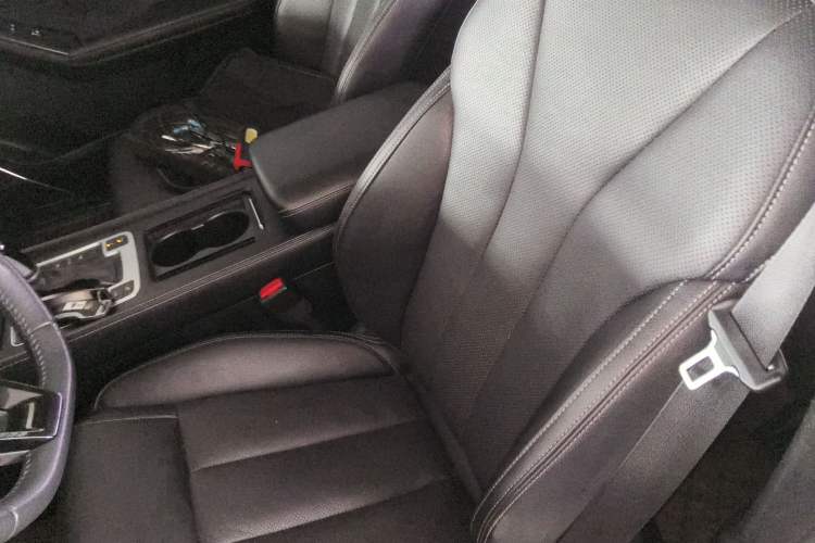 Used BYD Tang 2019 2.0T Automatic SmartConnect Luxury 7-Seater China VI Standard Left Front Seat