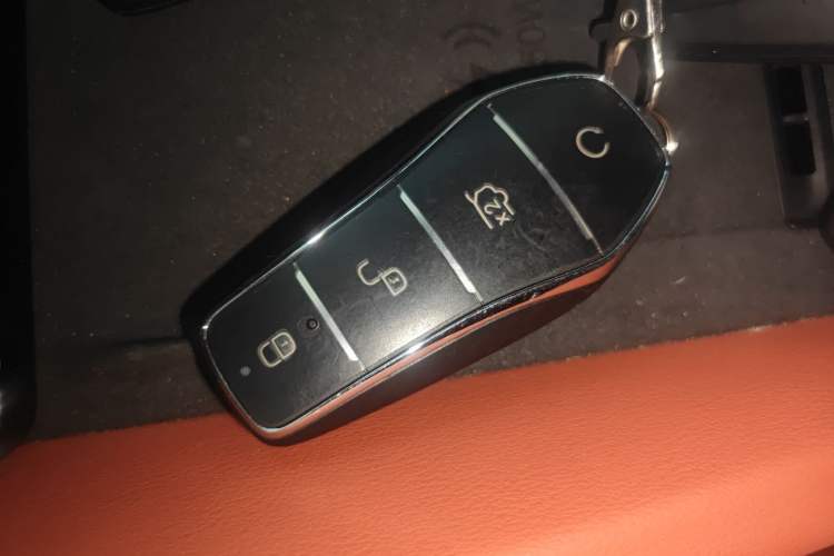 Used BYD Tang L 2025 DM 175KM Drone Player Edition Vehicle Key