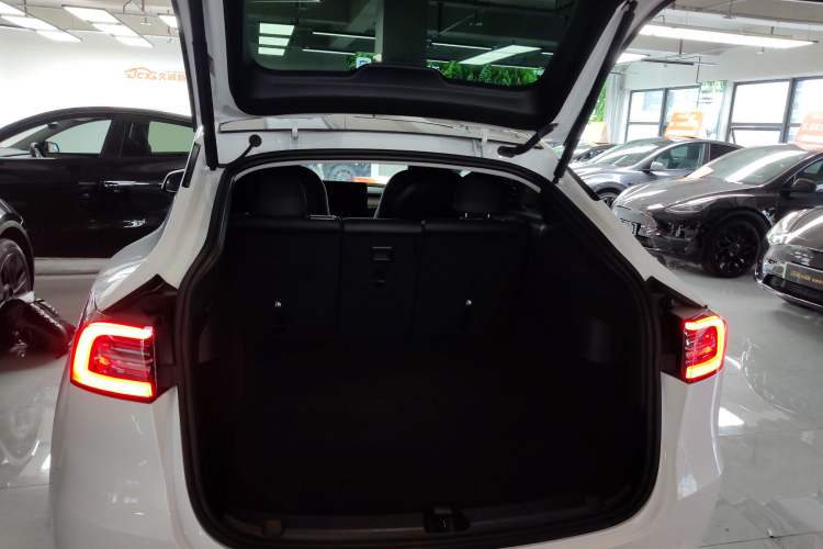 Used Tesla Model Y 2022 Revised Version Long-Range All-Wheel Drive