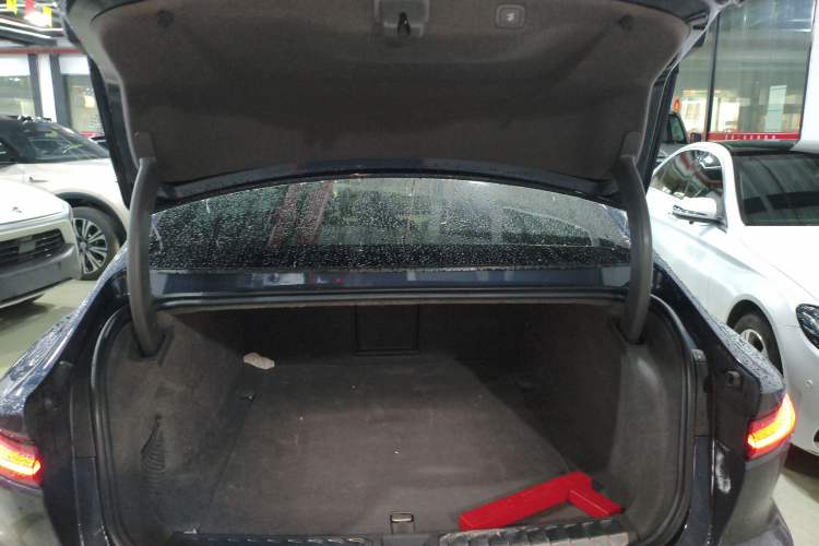 Used Nio ET7 2022 100 kWh Trunk