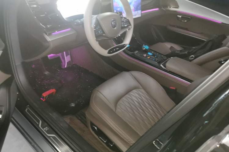 Used BYD Han 2025 DM-i 125KM Prestige Model Left Front Seat