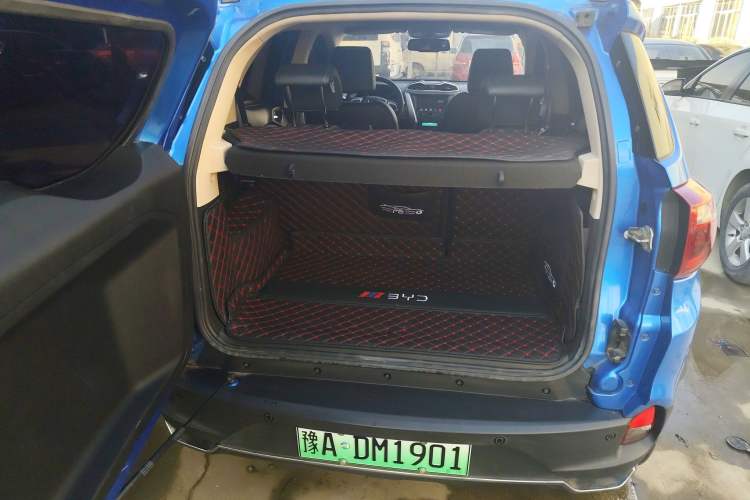 Used BYD Yuan New Energy 2018 EV360 Smart Connect Cool Edition Trunk