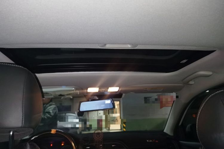 Used Kia K2 2017 Sedan 1.4L Manual Transmission 15th Anniversary Special Edition GLS Headliner