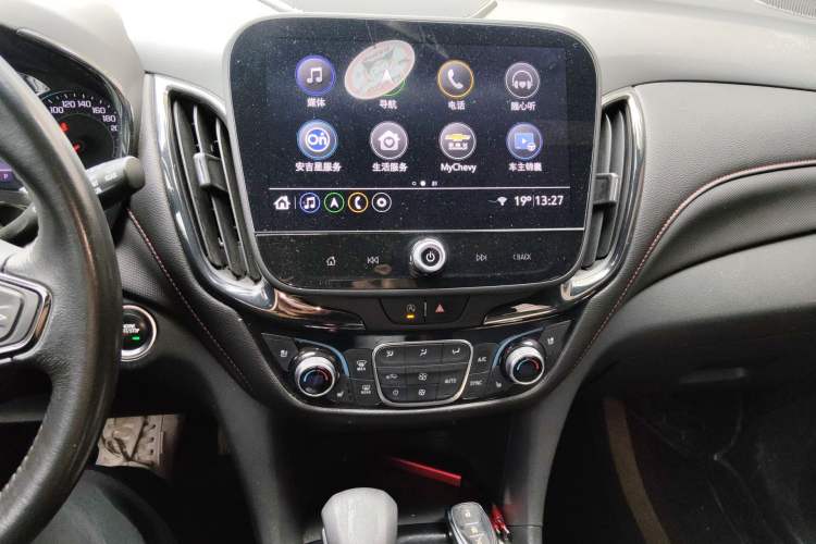 Used Chevrolet Equinox 2022 Mild Hybrid 550T RS Four-Wheel Drive Intelligent Guardian Edition Audio And AC Panel