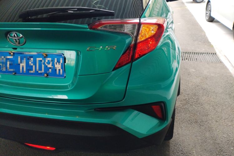 Used Toyota C-HR 2018 2.0L Leading Edition China V-standard
