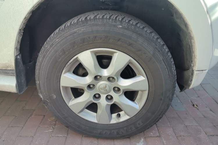 Used Mitsubishi Pajero 2015 3.0L Automatic Elite Overdrive Version China IV Standard
