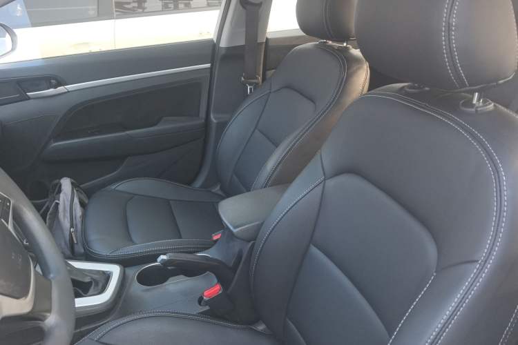 Used Hyundai Elantra (6th Generation / Lingdong) 2016 1.6L Automatic ZhiXuan – Elite Version
