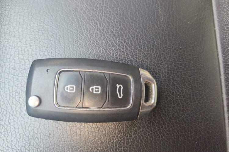 Used Chevrolet Captiva 2012 2.4L 4x4 Flagship Edition 7 Seats