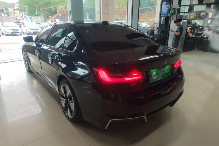 Used BMW i3 2023 eDrive 40 L Midnight Sports Package