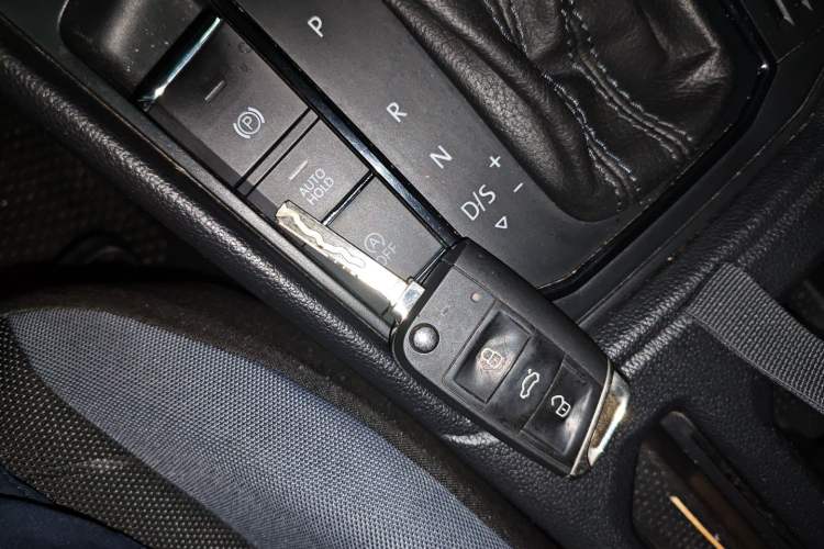 Used Volkswagen Lavida 2023 1.5L Automatic De Yi Edition Interior 1