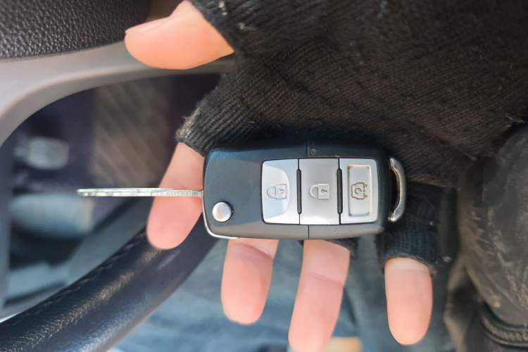 Used HYOSOW S3 2014 1.5L Luxury Version China IV Emission Standard Vehicle Key