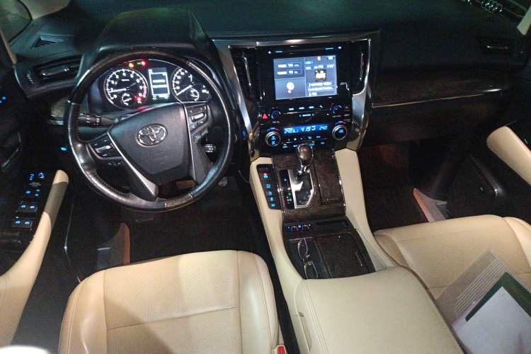 Used Toyota Alphard 2018 Revised Version 3.5L Premium Edition