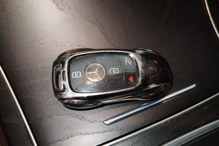 Used Mercedes-Benz GLC Coupe  Vehicle Key
