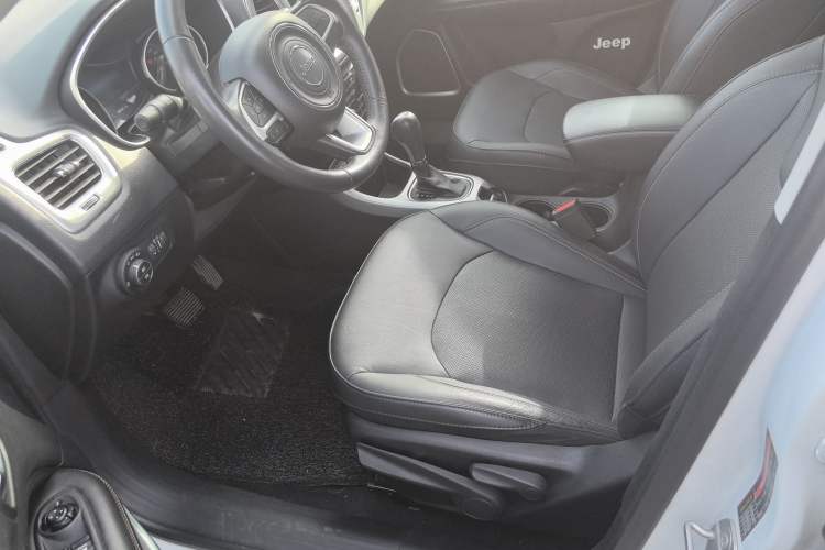 Used Jeep Compass 2017 200T Automatic Family Edition