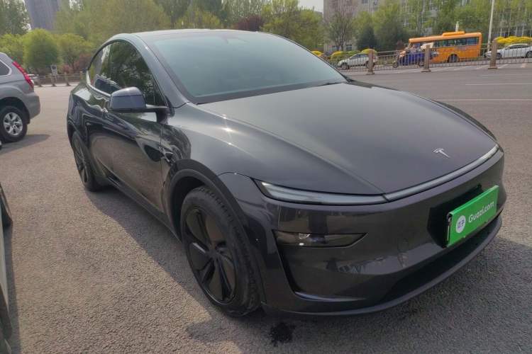 Used Tesla Model Y 2025 Rear-Wheel-Drive Version Exterior 1