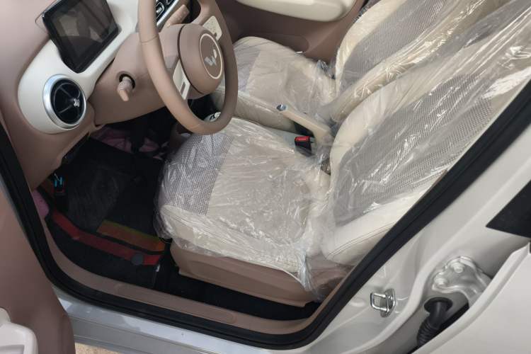 Used Wuling Hongguang MINIEV 2025 Four-Door Version Advanced Edition