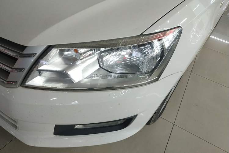 Used Volkswagen Santana 2015 1.6L Automatic Comfort Edition Left Front Headlight