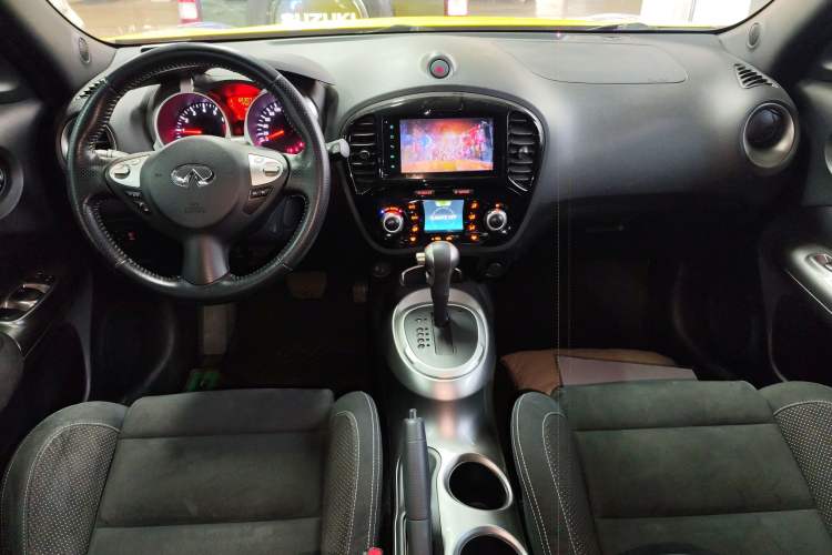 Used Infiniti ESQ 2014 1.6L Spontaneous Edition
