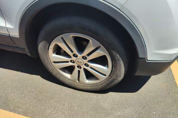 Used CHANGAN OSHAN CX70 2018 CX70T 1.5T Automatic Comfort Edition Right Front Wheel Hub