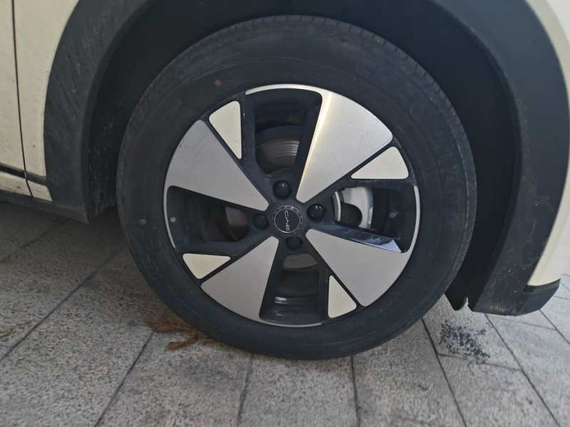 Used BYD Dolphin 2023 420 km Free Version — 17