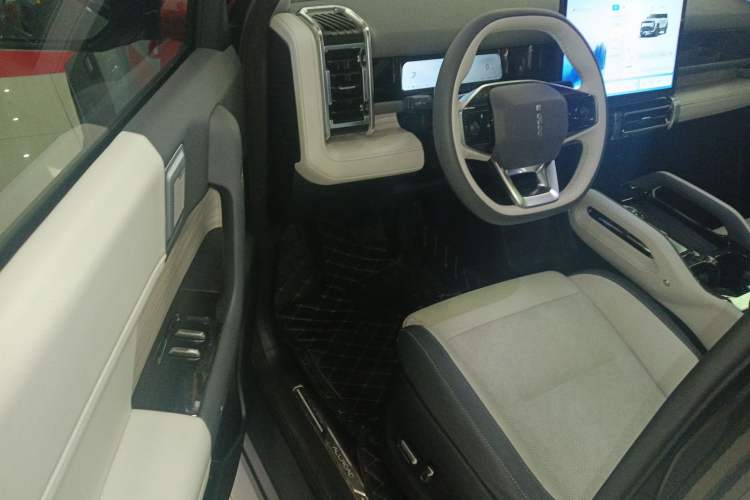 Used iCAR 03 2024 472km Four-Wheel Drive Long-Range Version
