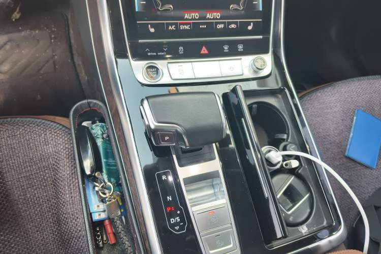 Used Audi Q7 2021 45 TFSI quattro S line Sport model