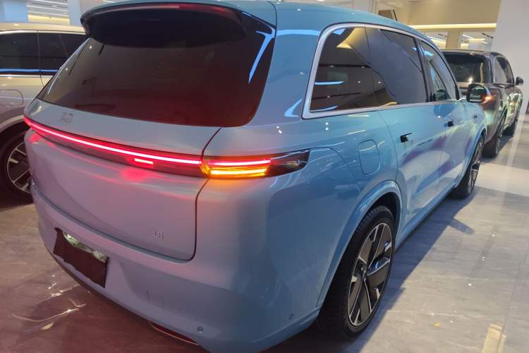 Used Li Auto L8 2025 Ultra Smart Refreshed Edition Rear Right 45 Deg