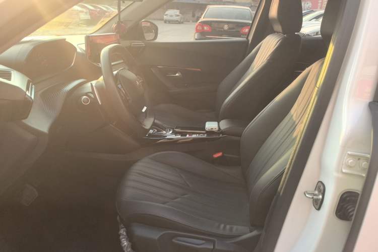 Used Peugeot 2008 2022 230THP THE ONE Left Front Seat