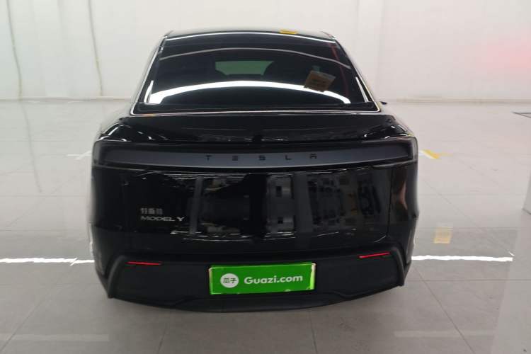 Used Tesla Model Y 2025 Rear-Wheel-Drive Version