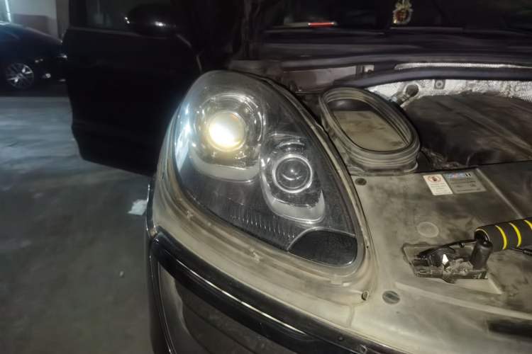 Used Porsche Macan 2017 Macan 2.0T Right Front Headlight