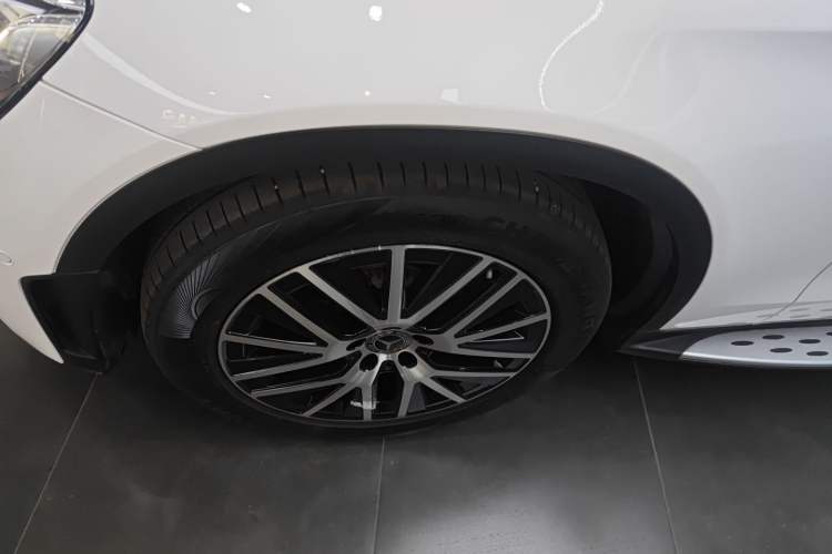 Used Mercedes-Benz GLC Coupe 2020 GLC 300 4MATIC Coupe SUV
