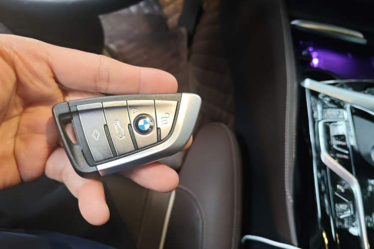 Used BMW 5 Series 2022 Restyled 530Li Luxury Edition M Sport Package