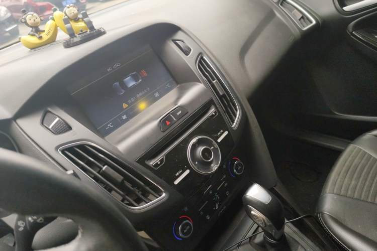 Used Ford Focus 2015 Sedan 1.6L Automatic Trend Model
