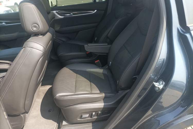 Used Cadillac XT6 2025 2.0T Six-Seater Four-Wheel-Drive Platinum Executive Black Label Version