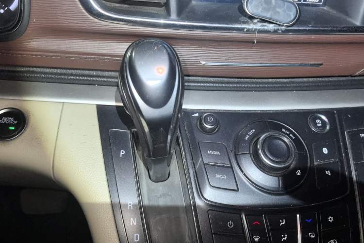 Used Buick GL8 2018 28T Luxury Model China VI Standard
