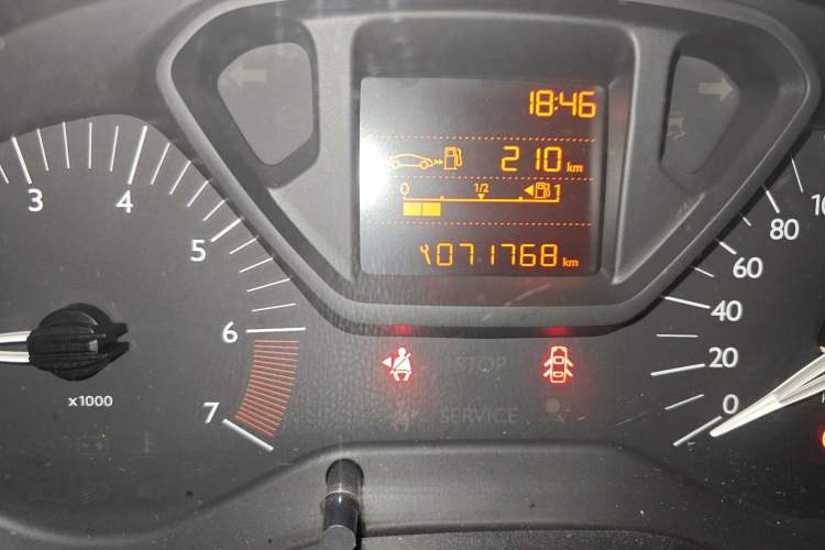 Used Citroen Elysee 2015 Zhishang Edition 1.6L Manual Fashion Model
